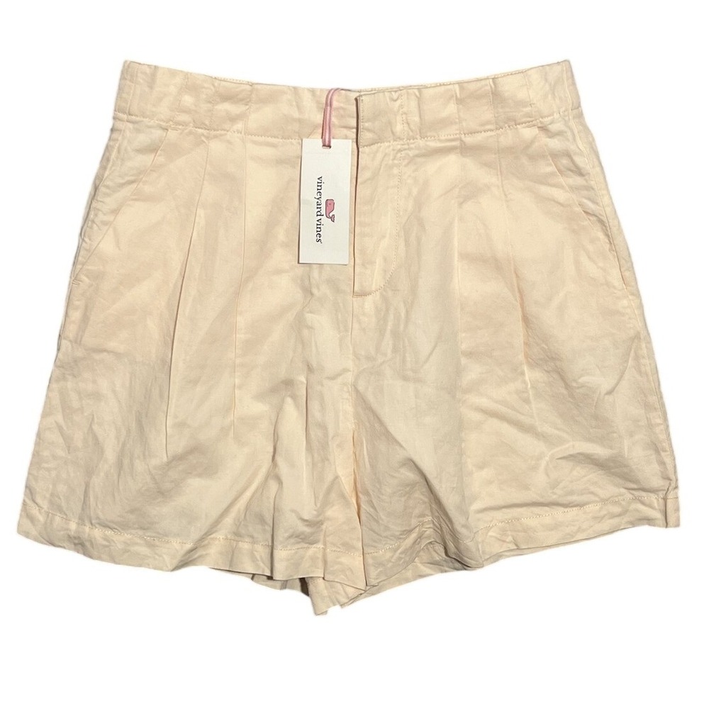 Vineyard Vines Cream Pleated Women's Shorts